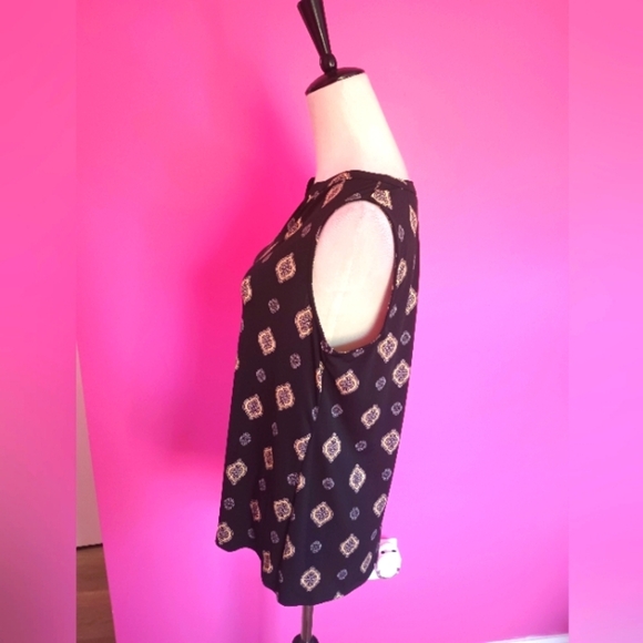 Dana Buchman Ladies Black & Gold Geometric Pattern Sleeveless Blouse (NWT!) - Picture 4 of 9